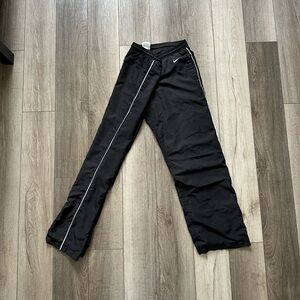 Nike Black Sweatpants for Ultimate Comfort